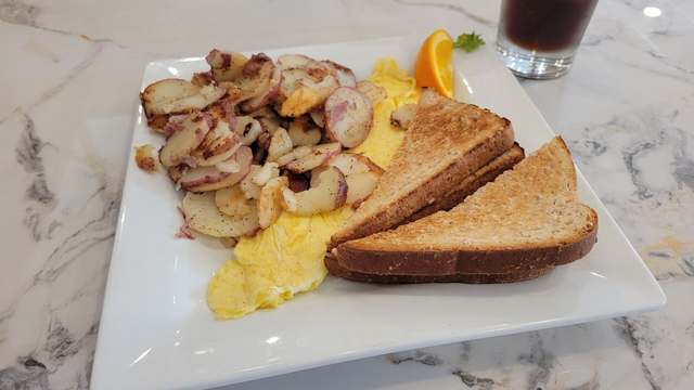 A breakfast plate at a diner